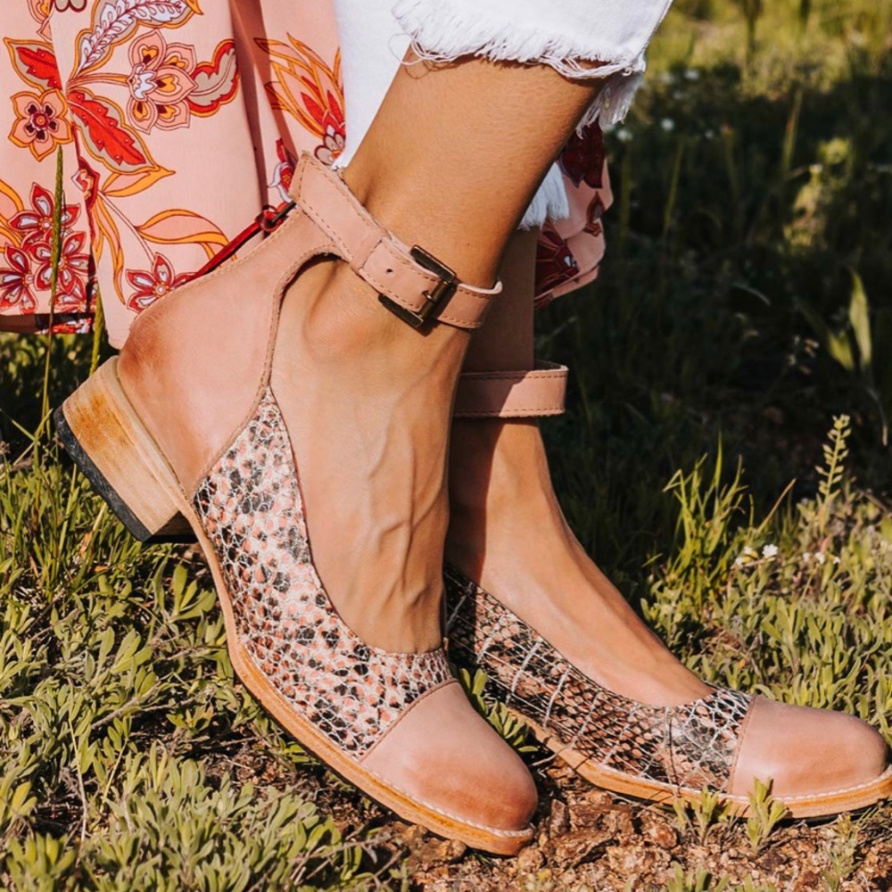 FREEBIRD Marilyn sandal bootie style shoe, NIB size 9 🌺host pic!🌸